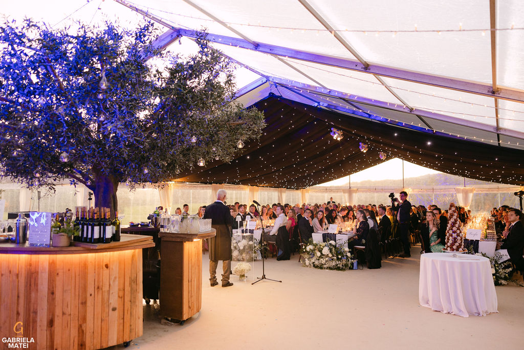 Wedding venue choices for luxury weddings in the UK: Marquees or Gardens