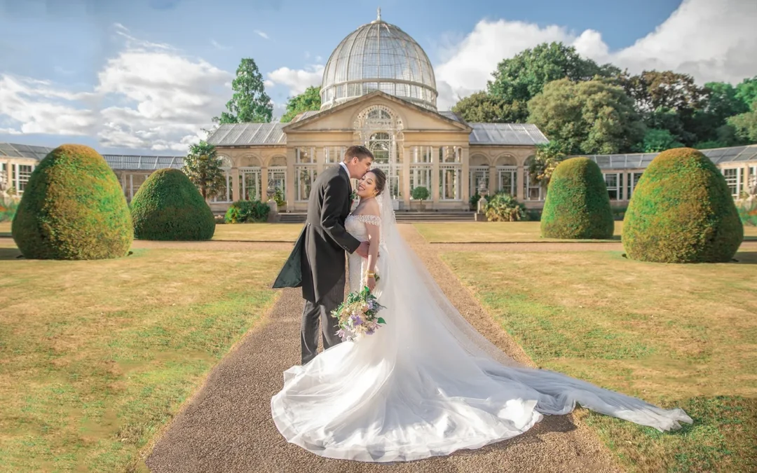 Syon Park: Live Musicians to Modern Up this Wedding Venue
